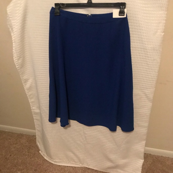New Cato skirt - Picture 2 of 3
